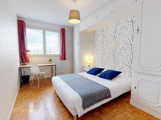 Colocation / Appartement 6 pièces de 105 m², Saint-Priest, Rue d'Arsonval