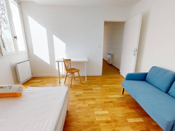 Colocation / Maison 5 pièces de 98 m², Vaulx-en-Velin, Rue Marcel / Photo 2