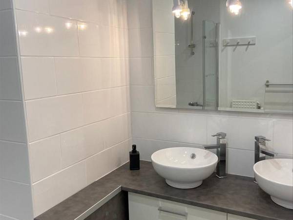 Colocation / Appartement 4 pièces de 84 m², Grenoble, Rue du 4ème Régiment du Génie / Photo 8