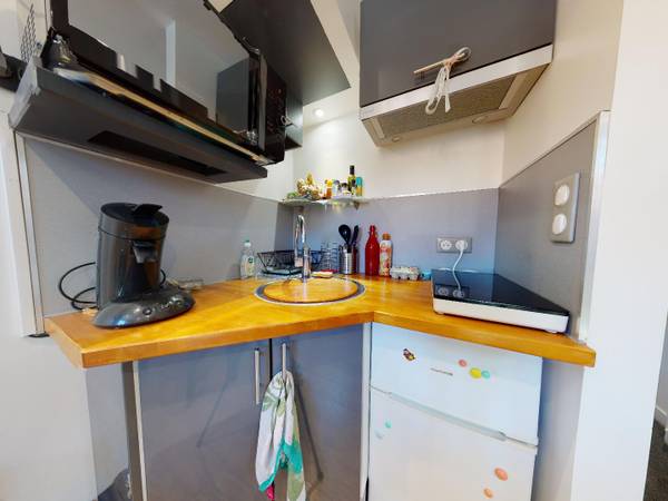 Location / Appartement 1 pièce de 11 m², Toulouse, Avenue de la Colonne / Photo 2