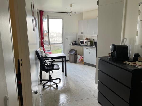 Colocation / Appartement 6 pièces de 85 m², Villejuif, Rue Jean-Baptiste Baudin / Photo 2