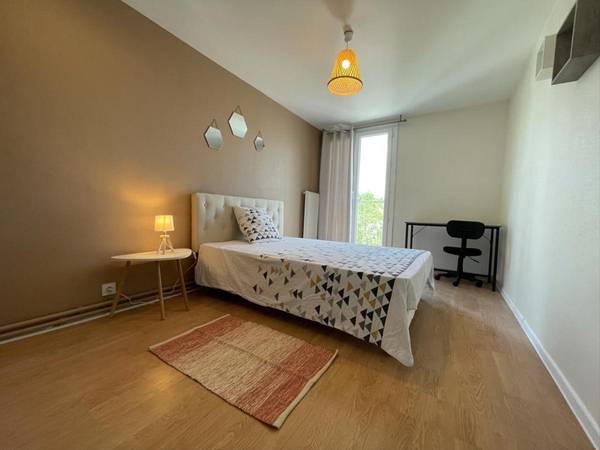 Colocation / Appartement 4 pièces de 75 m², Toulouse, Rue d'Annecy / Photo 2