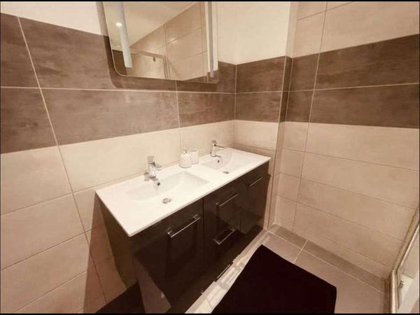 Colocation / Appartement 4 pièces de 80 m², Saint-Étienne, Rue Michel Rondet / Photo 6