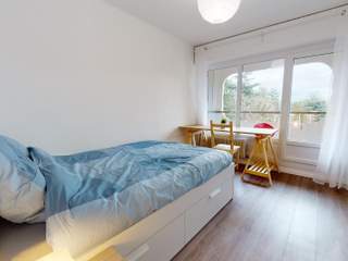 Room share, 6 rooms apartment, Lyon