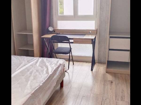 Colocation / Appartement 5 pièces de 85 m², Perpignan, Rue de Taulis / Photo 13