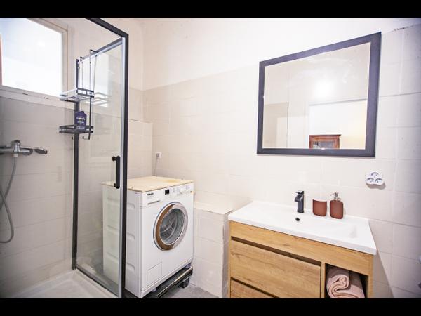 Colocation / Appartement 3 pièces de 66 m², Marseille, Rue du 141 ria / Photo 10