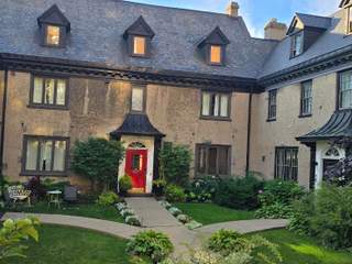 Room share / 10 rooms house · 200 m², Montréal, Chemin de la Côte-Des-Neiges
