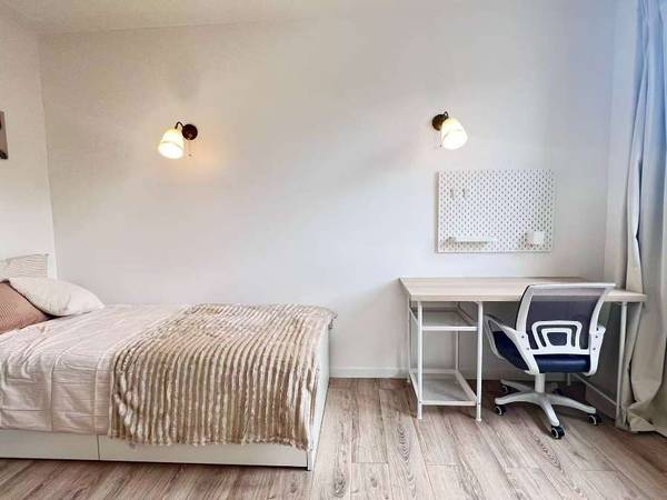 Colocation / Appartement 5 pièces de 84 m², Créteil, Rue Vincent Van Gogh / Photo 2