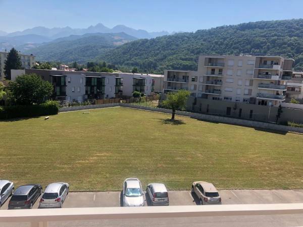 Colocation / Appartement 5 pièces de 70 m², Saint-Martin-d'Hères, Impasse du Pontet / Photo 3
