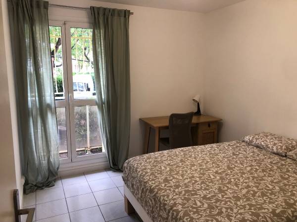 Colocation / Appartement 3 pièces de 53 m², Marseille, Boulevard de Roquevaire / Photo 2