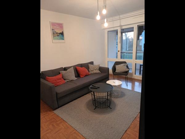 Colocation / Appartement 6 pièces de 96 m², Rennes, Square du Haut Blosne / Photo 2