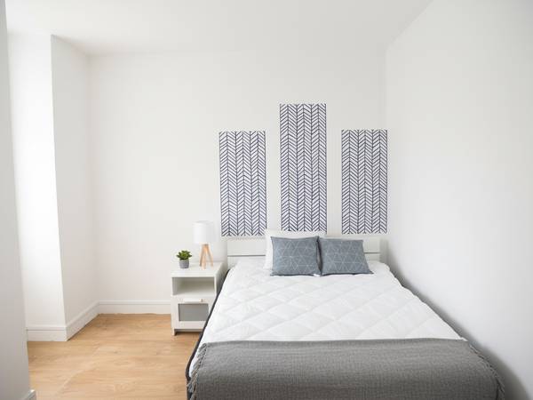 Colocation / Appartement 4 pièces de 63 m², Massy, Place de Mogador / Photo 2