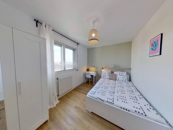 Colocation / Appartement 6 pièces de 90 m², Lyon, Avenue Viviani / Photo 14