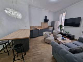 Colocation / Appartement 4 pièces de 74 m², Marseille, Rue Docteur Escat