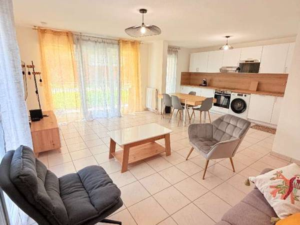 Colocation / Appartement 5 pièces de 97 m², Toulouse, Allée Elise Deroche / Photo 2