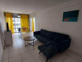 Colocation / 5 rooms apartment · 120 m², Pointe-à-Pitre, Boulevard Legitimus