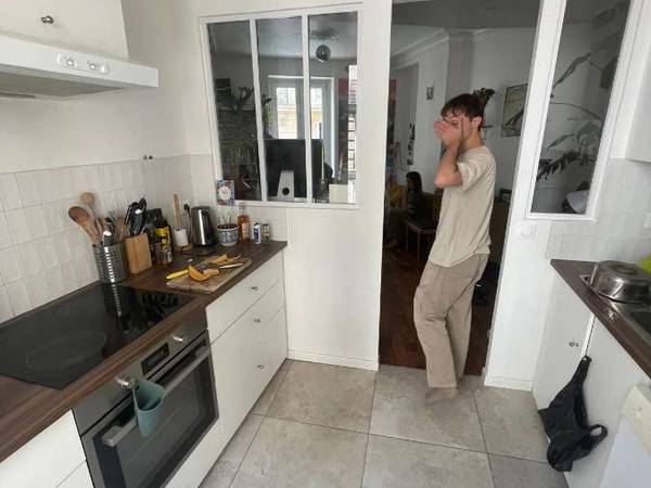 Sous-location / Appartement 6 pièces de 80 m², Paris, Rue Sainte-Isaure / Photo 4