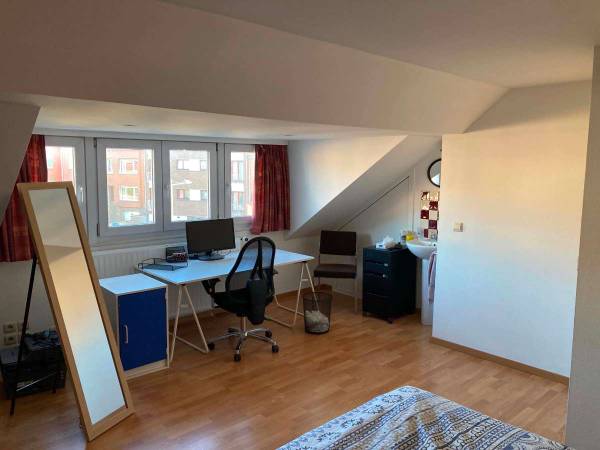 Colocation / Maison 10 pièces de 100 m², Auderghem, Avenue Jolé / Photo 2
