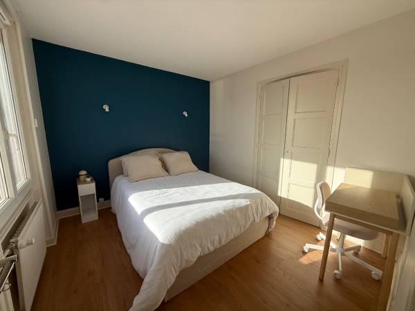 Colocation / Appartement 4 pièces de 60 m², Roanne, Rue Denis Papin / Photo 2
