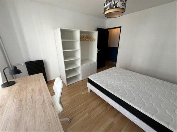 Colocation / Appartement 4 pièces de 84 m², Brest, rue de Saint-Brieuc / Photo 14