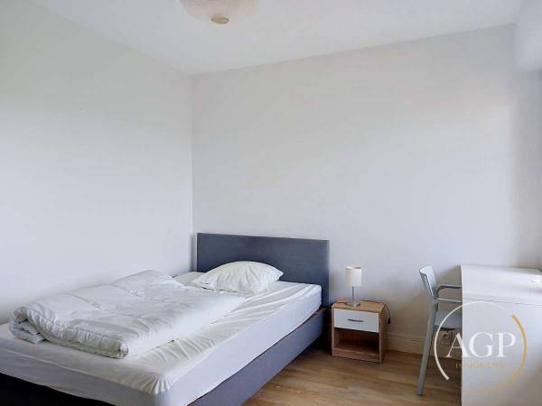 Colocation / Appartement 5 pièces de 102 m², Orléans, Boulevard de Châteaudun / Photo 2