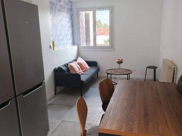 Colocation / Appartement 6 pièces de 90 m², Les Mureaux, Rue Gabriel Vilain / Photo 2