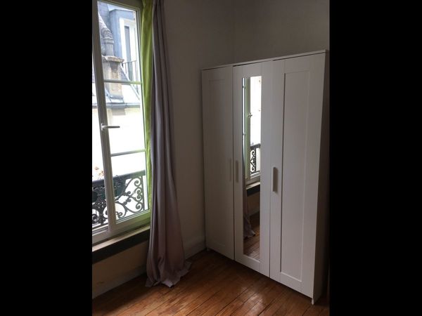 Location / Appartement 2 pièces de 32 m², Paris, Rue Amélie / Photo 2