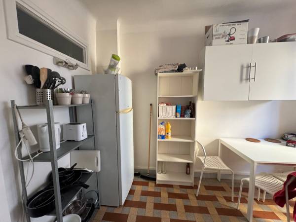 Sous-location / Immeuble 5 pièces de 90 m², Lyon, Rue Salomon Reinach / Photo 5