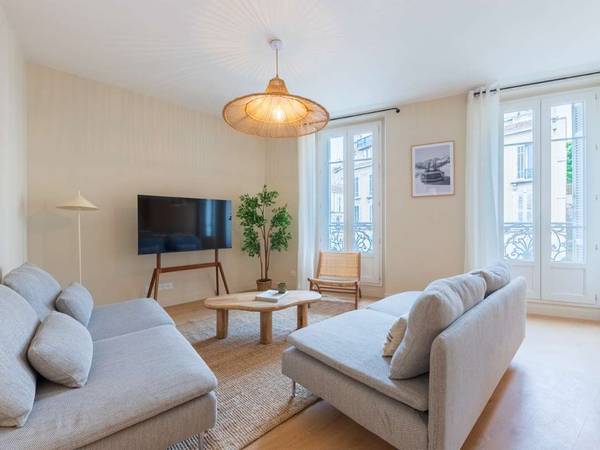 Colocation / Appartement 8 pièces de 160 m², Marseille, Rue d'Aubagne / Photo 2