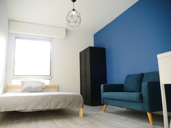 Colocation / Appartement 5 pièces de 90 m², Reims, rue Gambetta / Photo 2