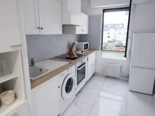 Colocation / Appartement 5 pièces de 90 m², Reims, rue Gambetta