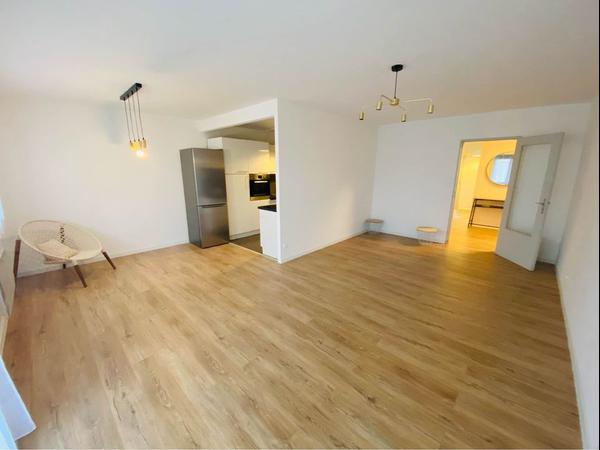 Colocation / Appartement 4 pièces de 100 m², Strasbourg, Rue de Soultz / Photo 2