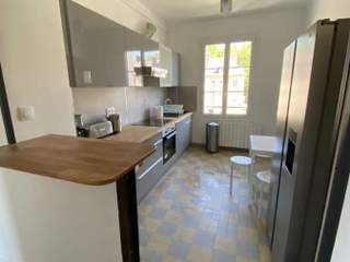 Colocation / Appartement 4 pièces de 75 m², Compiègne, Place de la Gare