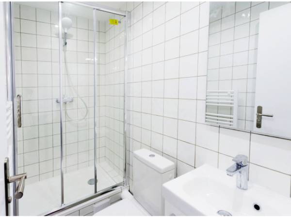 Location / Appartement 2 pièces de 17 m², Paris, Rue des Poissonniers / Photo 5