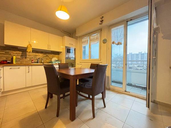 Flatsharing / 3-bedroom flat · 86 m², Strasbourg, Avenue du Général de Gaulle / Photo 2