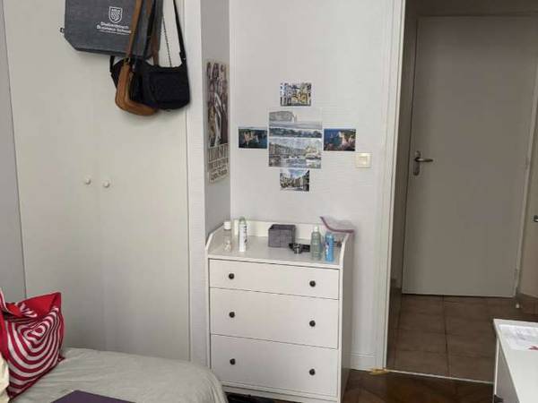 Colocation / Immeuble 4 pièces de 73 m², Lyon, Rue du Griffon / Photo 2