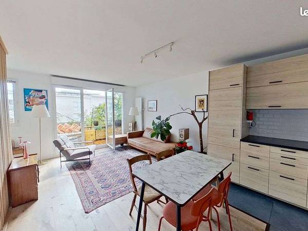 Colocation / Appartement 3 pièces de 60 m², Saint-Denis, Rue Saint-Just / Photo 2