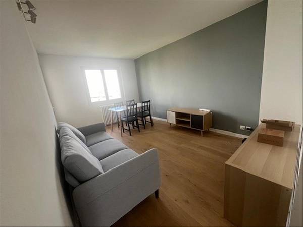 Colocation / Appartement 4 pièces de 65 m², Toulouse, Rue du Canada / Photo 7