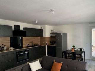Room share / 4 rooms apartment · 85 m², Lyon, Rue Baraban