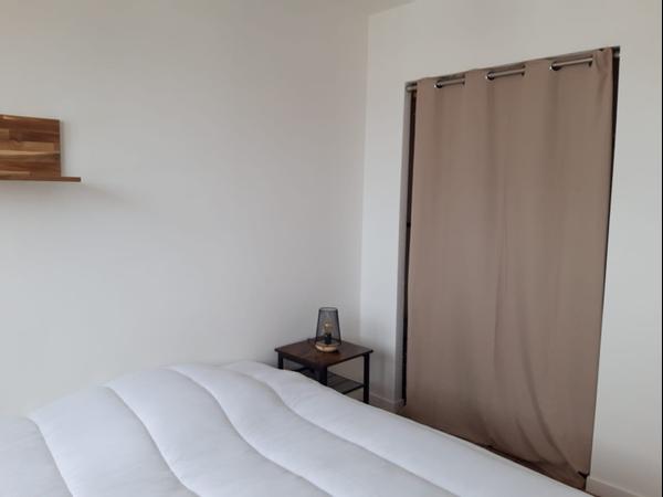 Colocation / Appartement 6 pièces de 102 m², Laval, Rue Marceau / Photo 2