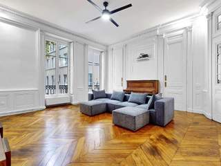 Colocation / Appartement 9 pièces de 208 m², Lyon, Rue Sainte-Hélène