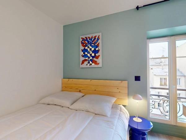 Colocation / Appartement 1 pièce de 359 m², Paris, 10 Rue des Dames, / Photo 9