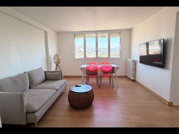 Coliving / Appartement 4 pièces de 76 m², Marseille, Boulevard Vincent Delpuech / Photo 2