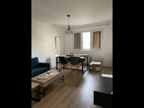 Colocation / Appartement 4 pièces de 68 m², Neuilly-sur-Marne, Boulevard de la République / Photo 2