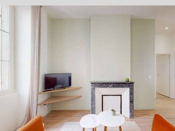 Colocation / Appartement 3 pièces de 47 m², Marseille, Cours Gouffe / Photo 2