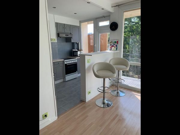 Colocation / Appartement 5 pièces de 79 m², Mont-Saint-Aignan, Parc de la Bresle / Photo 2