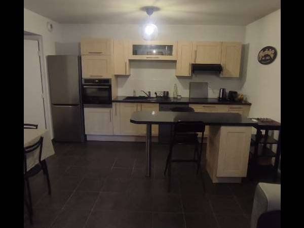 Colocation / Appartement 3 pièces de 62 m², Villeurbanne, Rue Aynes / Photo 2