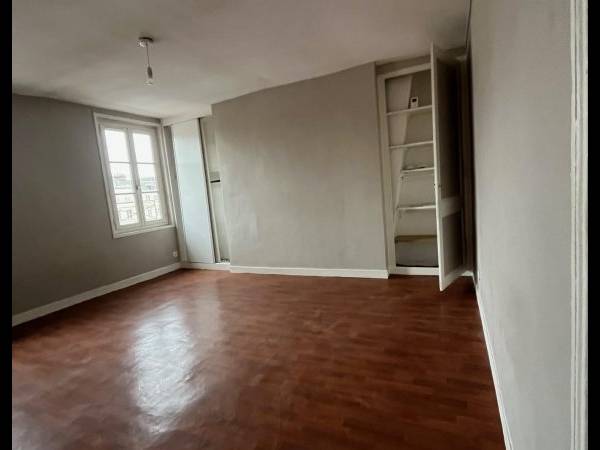 Location / Appartement 2 pièces de 45 m², Rouen, Rue Alsace Lorraine / Photo 2