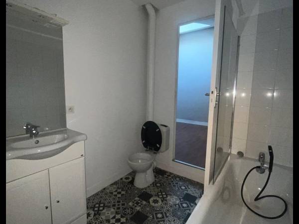 Location / Appartement 2 pièces de 45 m², Rouen, Rue Alsace Lorraine / Photo 10