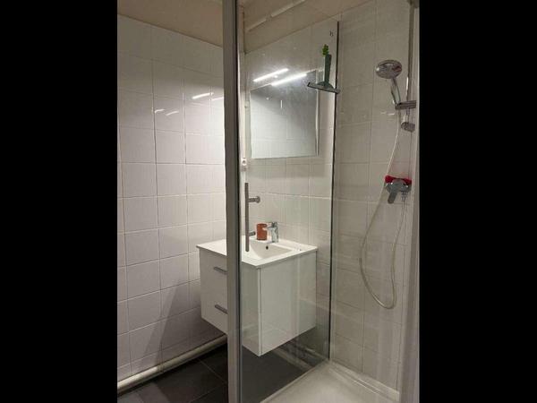 Sous-location / Appartement 4 pièces de 65 m², Marseille, Rue Docteur Albert Schweitzer / Photo 6